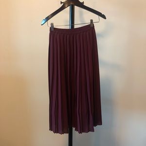 Uniqlo XS Midi Skirt
